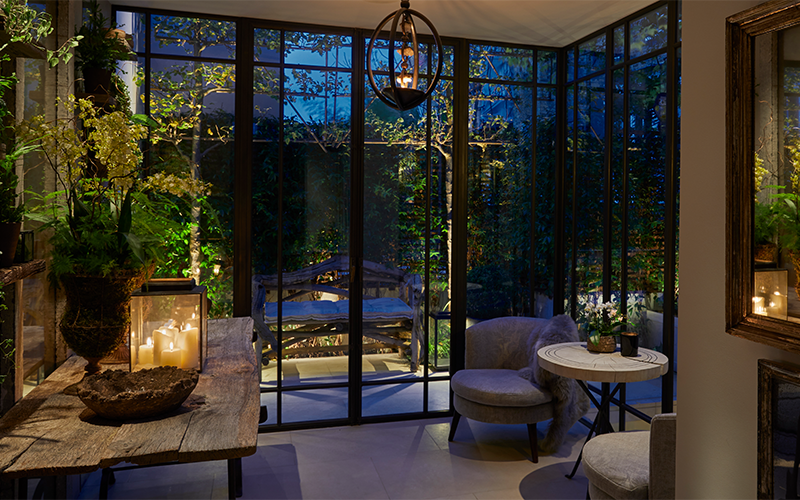 How to Light Small Gardens image