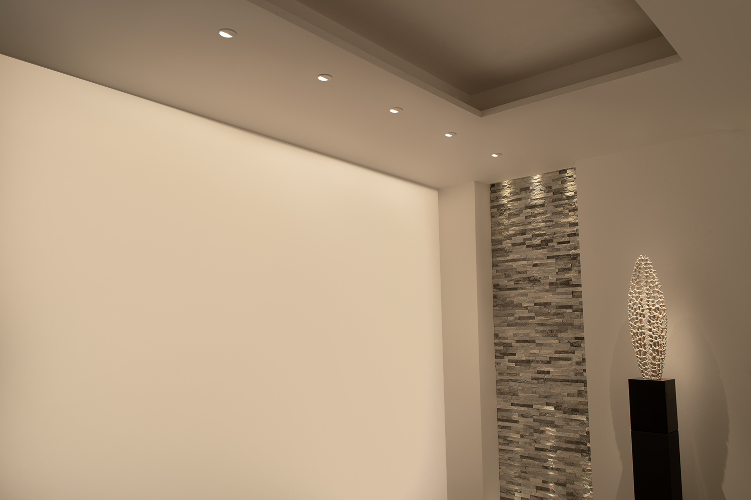 Say hello to Polescade - a new wall-wash downlight image