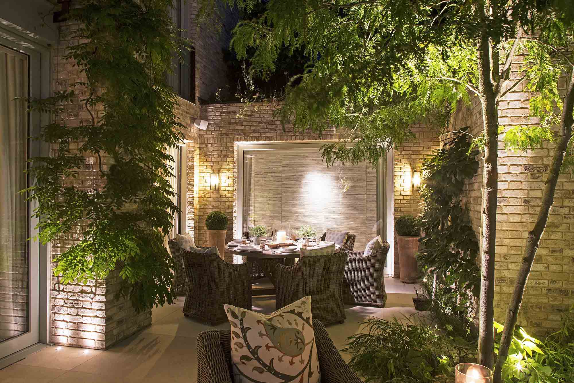 Summer Entertaining Lighting Tips image