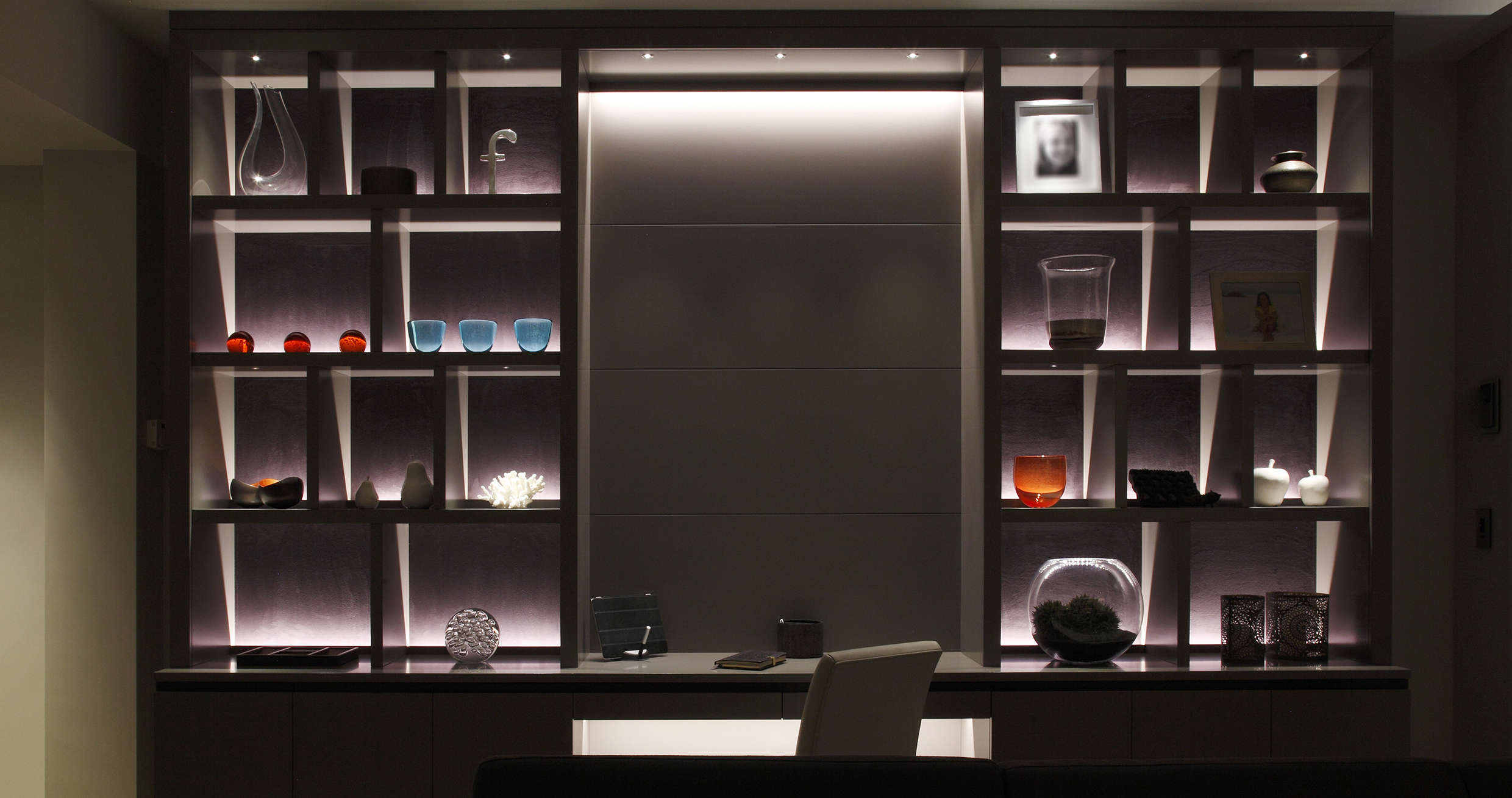 CABINET DISPLAY LIGHTING image