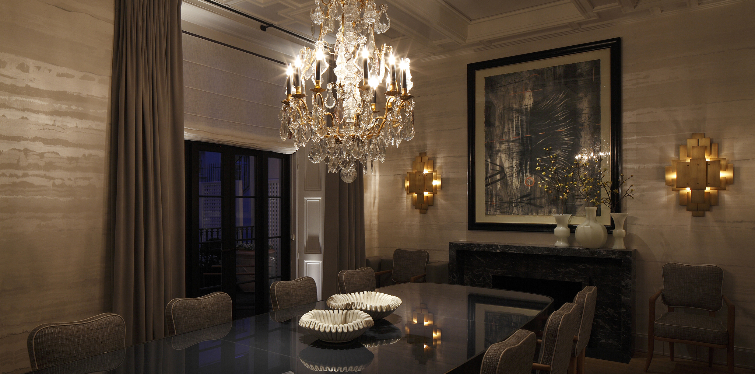 TRADITIONAL DINING ROOM image