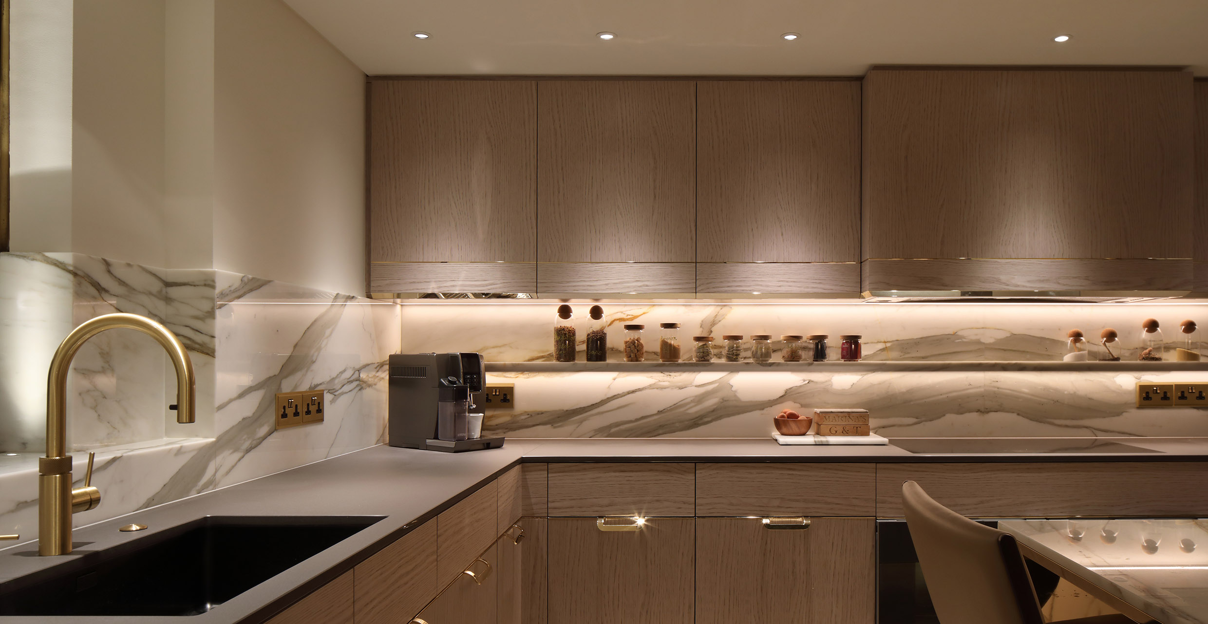 SLEEK CONTEMPORARY KITCHEN LIGHTING image