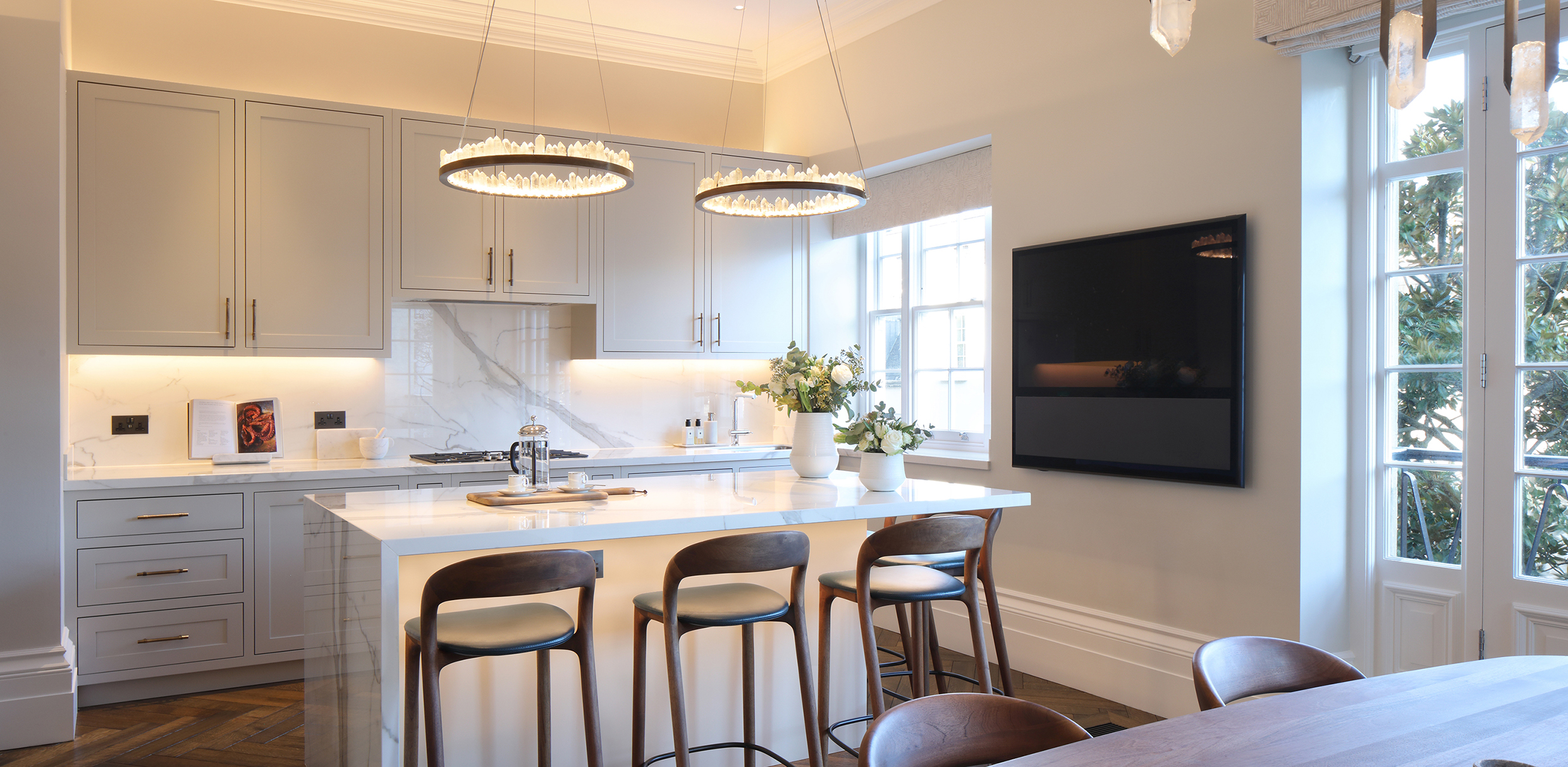 CREATIVE KITCHEN LIGHTING image