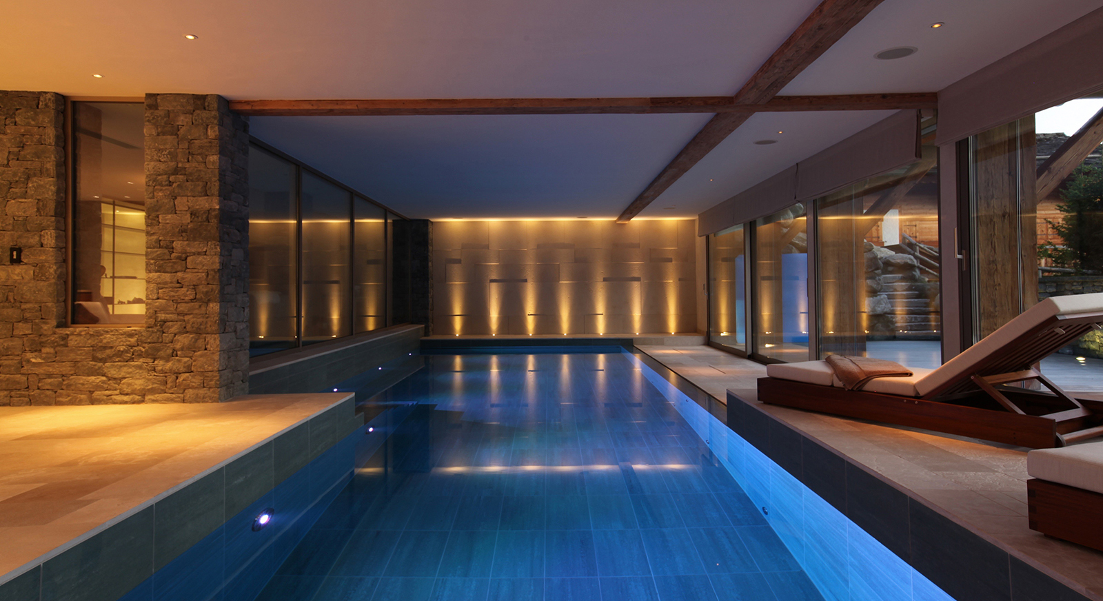 CHALET SWIMMING POOL image