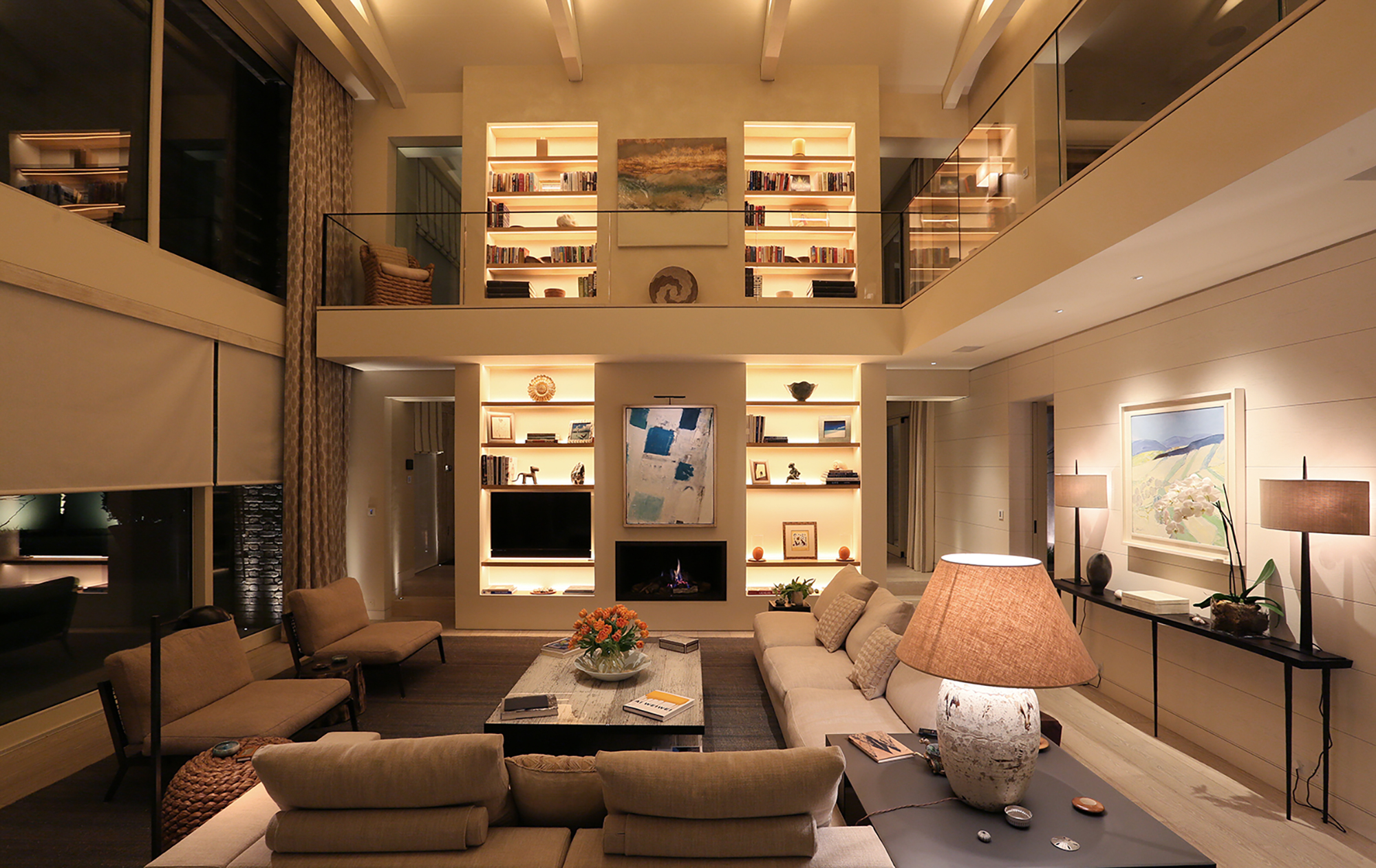 OPEN PLAN DOUBLE-HEIGHT LIVING image