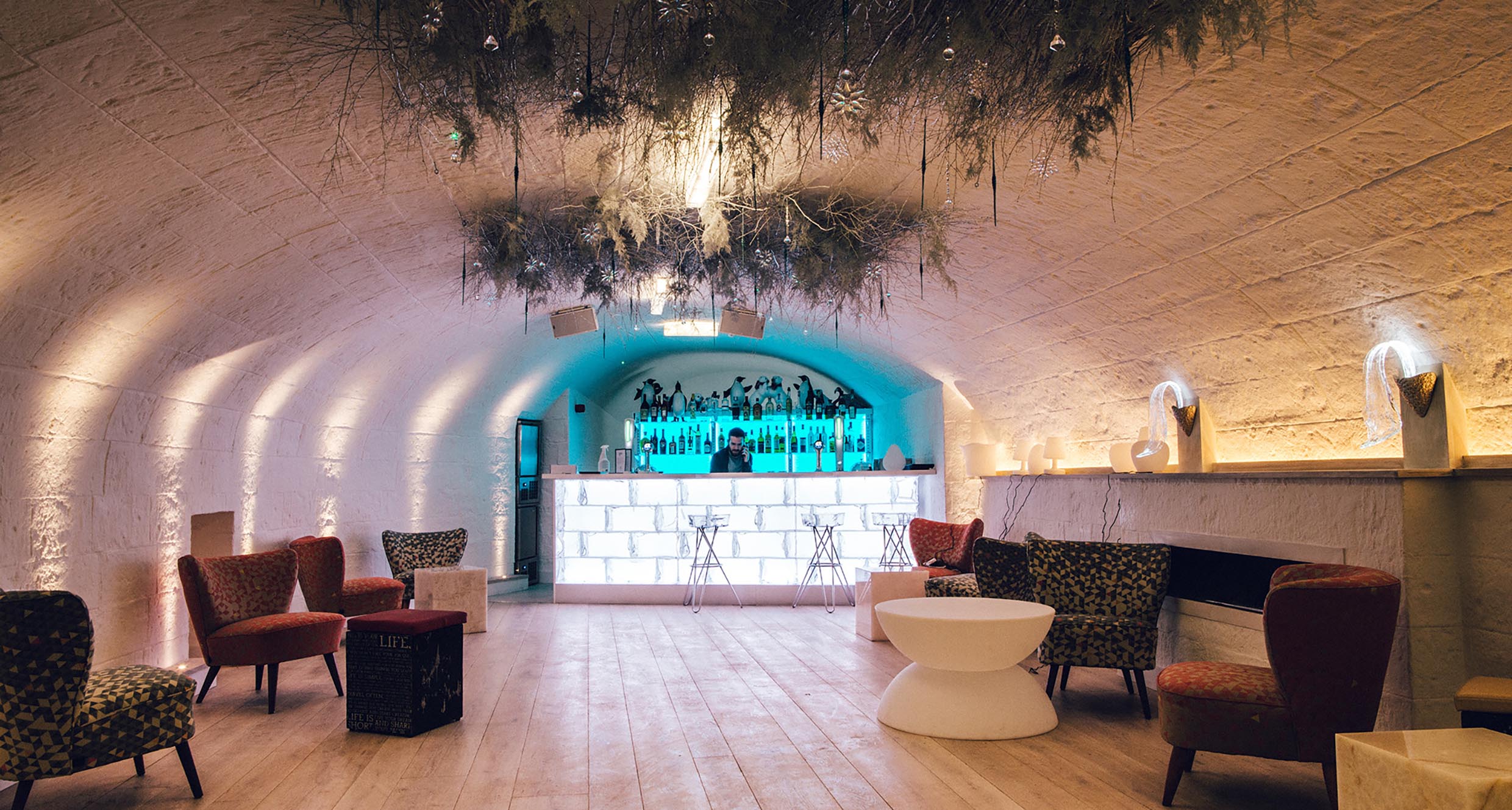 IGLOO BAR image
