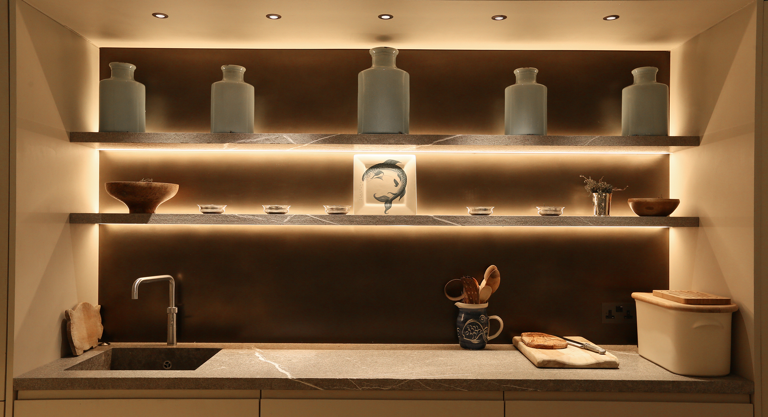 FLOATING SHELVES image